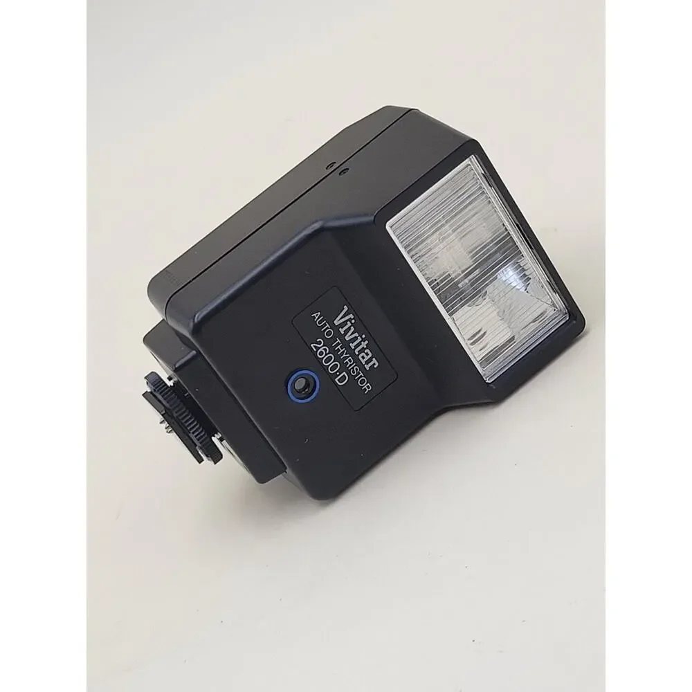 Vivitar 2600-D Auto Thyristor Hot Shoe Mount Camera Flash Vintage Black